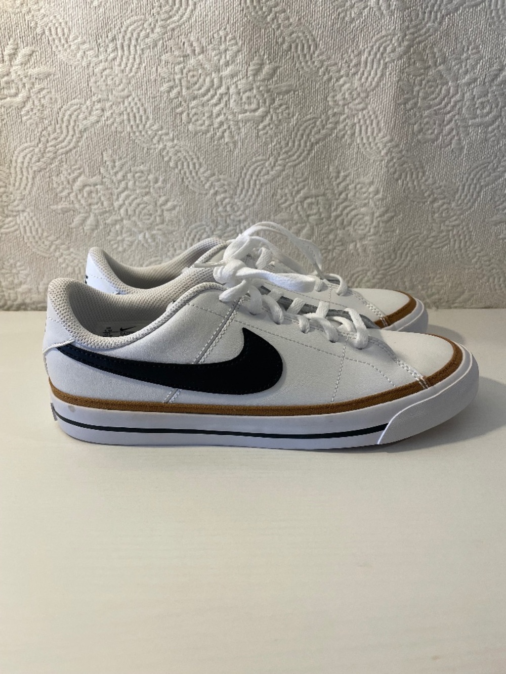 Nike Court Legacy Lace-up Sneakers size 5.5Y Youth